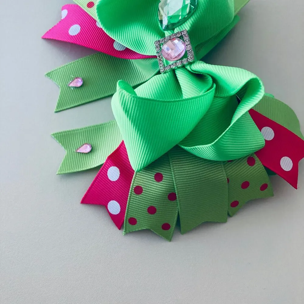 Hair Bow with Grosgrain Colored Ribbons for Girls and Baby and Toddler. NEW